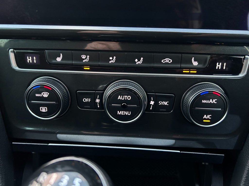 Used Volkswagen Golf 2020 for sale - 76740236: Photo 24