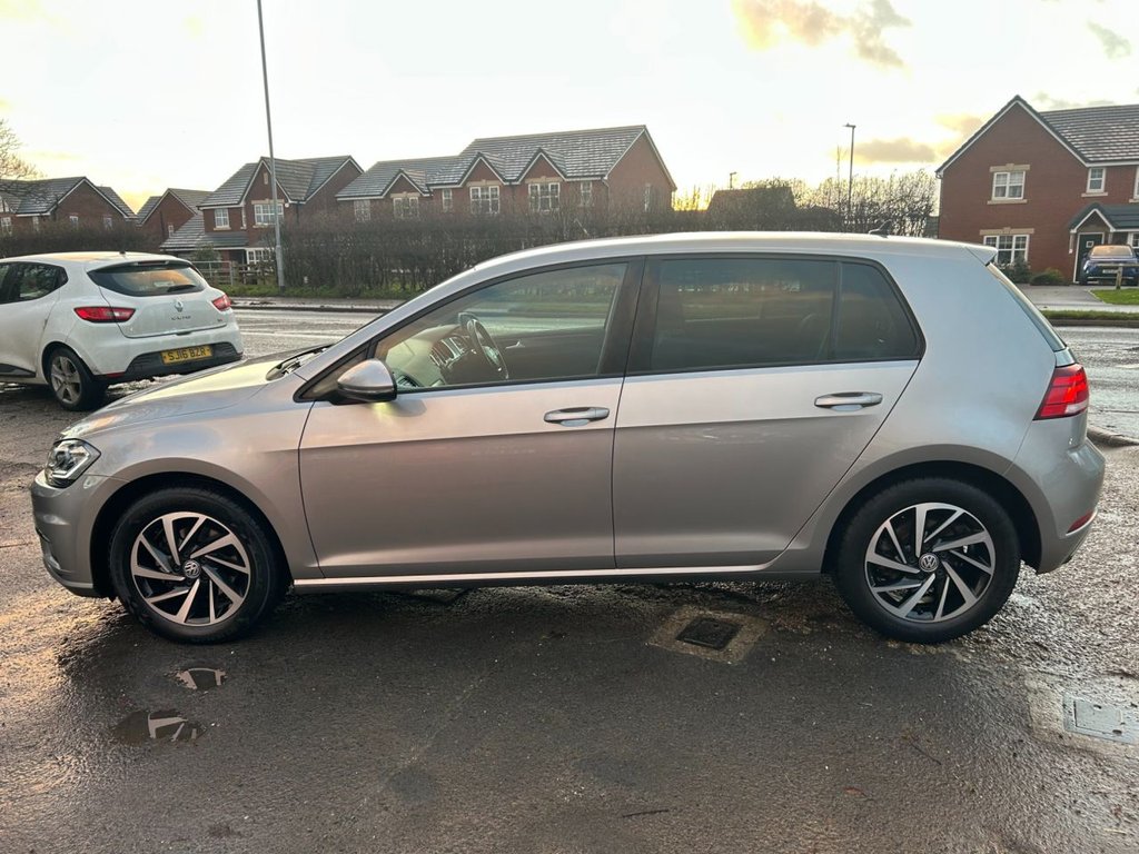 Used Volkswagen Golf 2020 for sale - 76740236: Photo 9