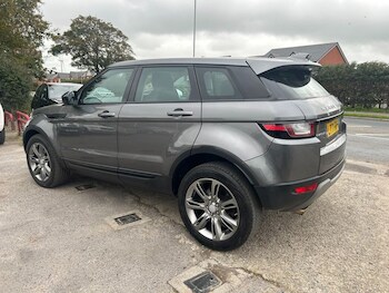 Used Land Rover Range Rover Evoque 2017 for sale - 77327757: Photo