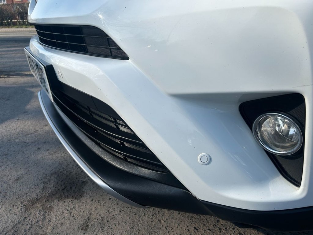 Used Toyota RAV4 2017 for sale - 77765219: Photo 14