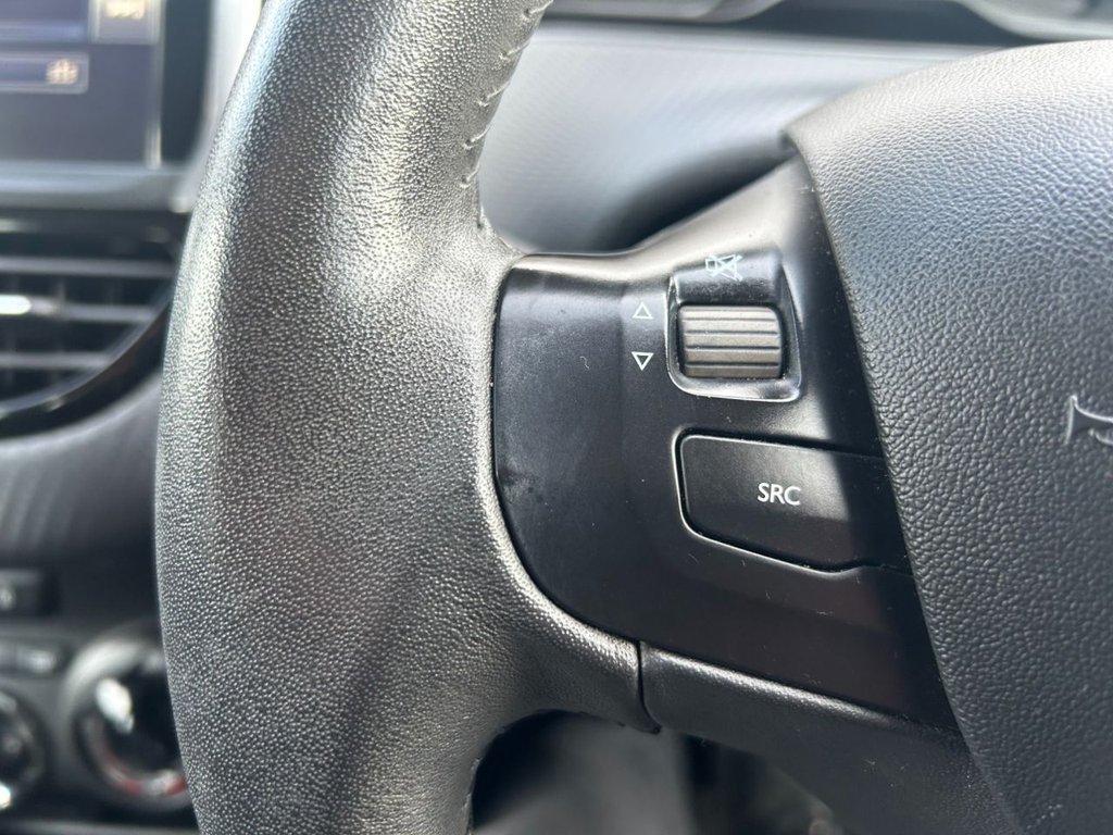 Used Peugeot 208 2016 for sale - 76482437: Photo 12