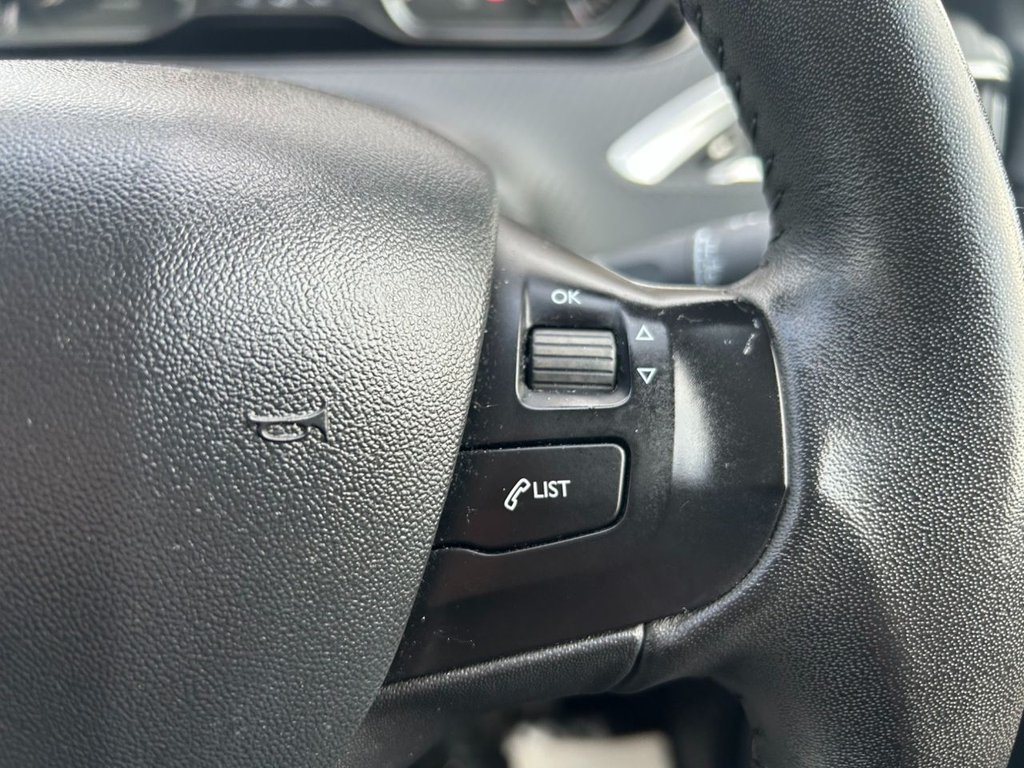 Used Peugeot 208 2016 for sale - 76482437: Photo 13