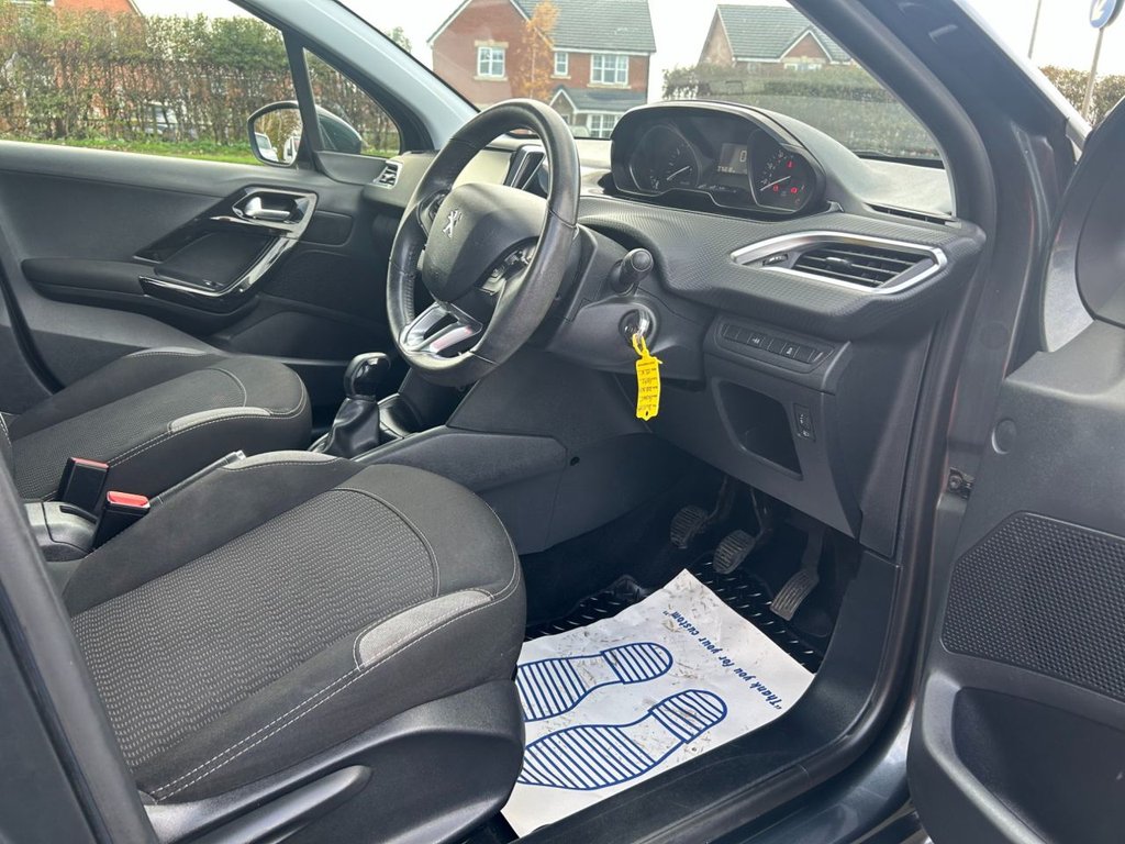 Used Peugeot 208 2016 for sale - 76482437: Photo 6