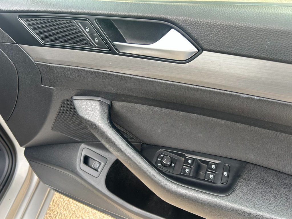 Used Volkswagen Passat 2016 for sale - 76386345: Photo 12