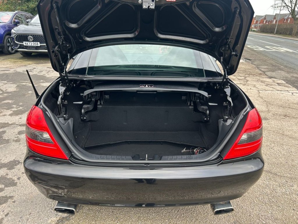 Used Mercedes-Benz SLK 2009 for sale - 77408118: Photo 11