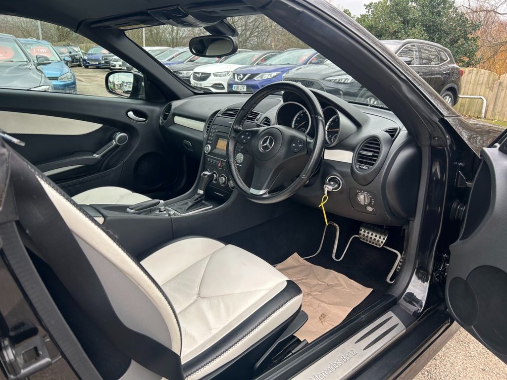 Used Mercedes-Benz SLK 2009 for sale - 77408118: Photo 3