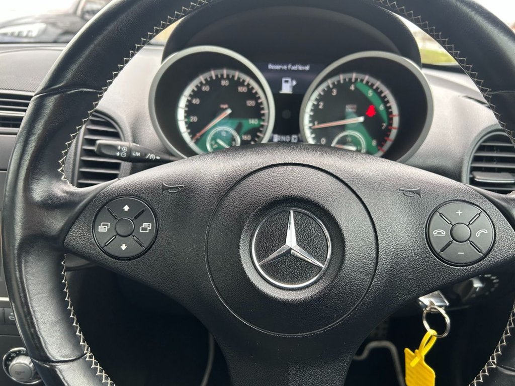Used Mercedes-Benz SLK 2009 for sale - 77408118: Photo 5