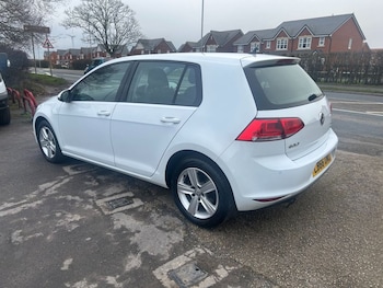 Used Volkswagen Golf 2016 for sale - 77464343: Photo