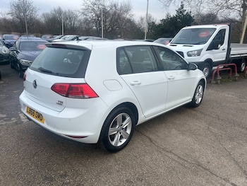 Used Volkswagen Golf 2016 for sale - 77464343: Photo