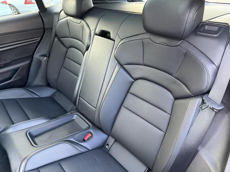 Used Porsche Taycan 2021 for sale - 77677124: Photo 12