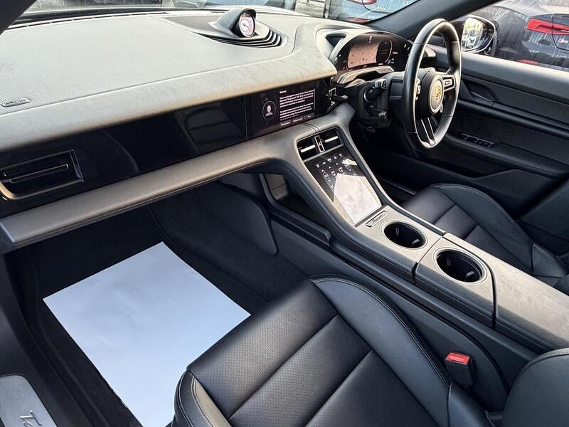 Used Porsche Taycan 2021 for sale - 77677124: Photo 4