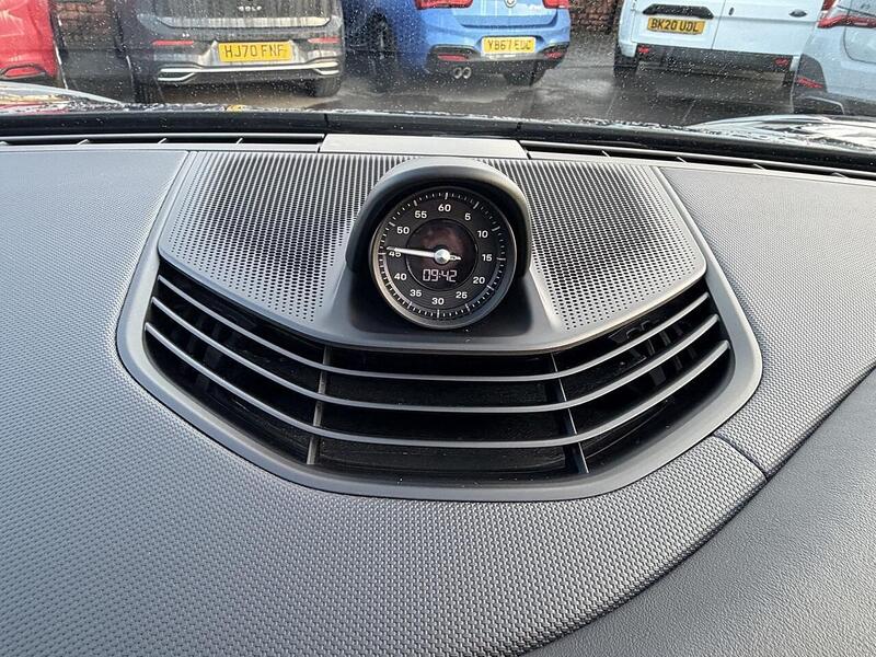 Used Porsche Taycan 2021 for sale - 77677124: Photo 41