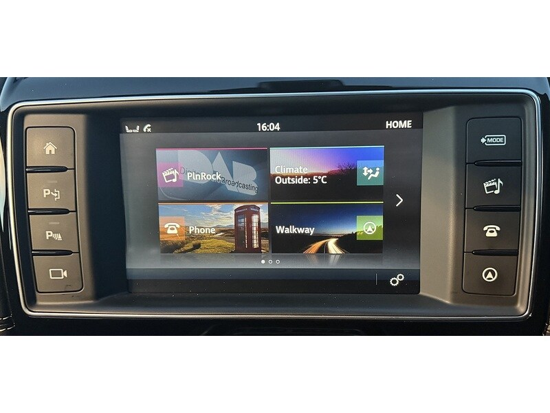 Used Jaguar XE 2016 for sale - 77042407: Photo 24