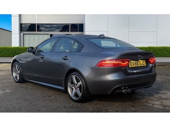 Used Jaguar XE 2016 for sale - 77042407: Photo