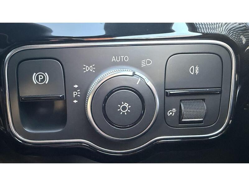 Used Mercedes-Benz A-Class 2019 for sale - 77042430: Photo 17