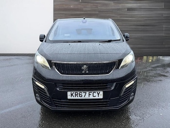 Used Peugeot Traveller 2017 for sale - 77609543: Photo