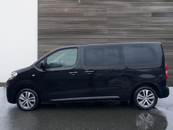 Used Peugeot Traveller 2017 for sale - 77609543: Photo