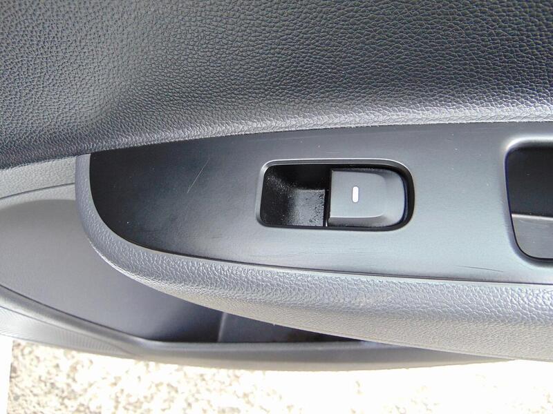 Used Hyundai i10 2017 for sale - 77042378: Photo 18