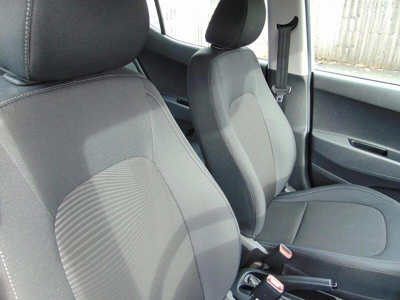 Used Hyundai i10 2017 for sale - 77042378: Photo 19