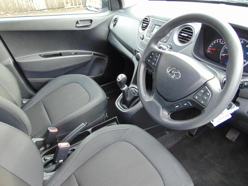 Used Hyundai i10 2017 for sale - 77042378: Photo 20