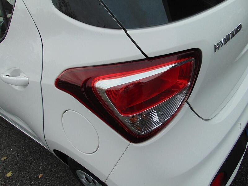 Used Hyundai i10 2017 for sale - 77042378: Photo 34