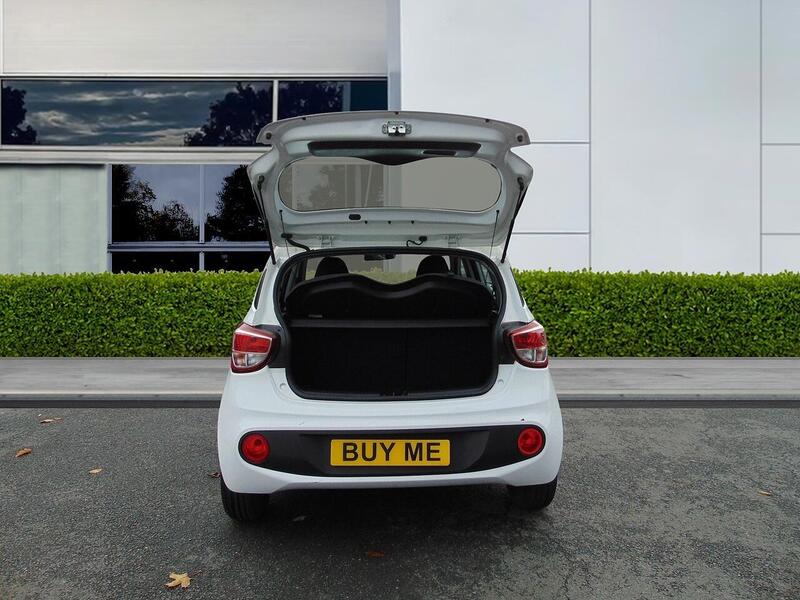 Used Hyundai i10 2017 for sale - 77042378: Photo 7