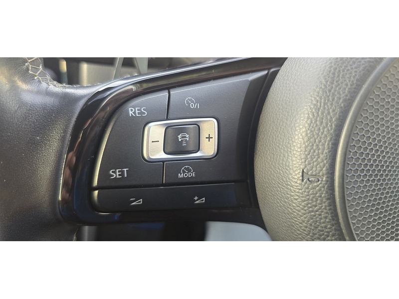 Used Volkswagen Golf 2017 for sale - 77042376: Photo 16