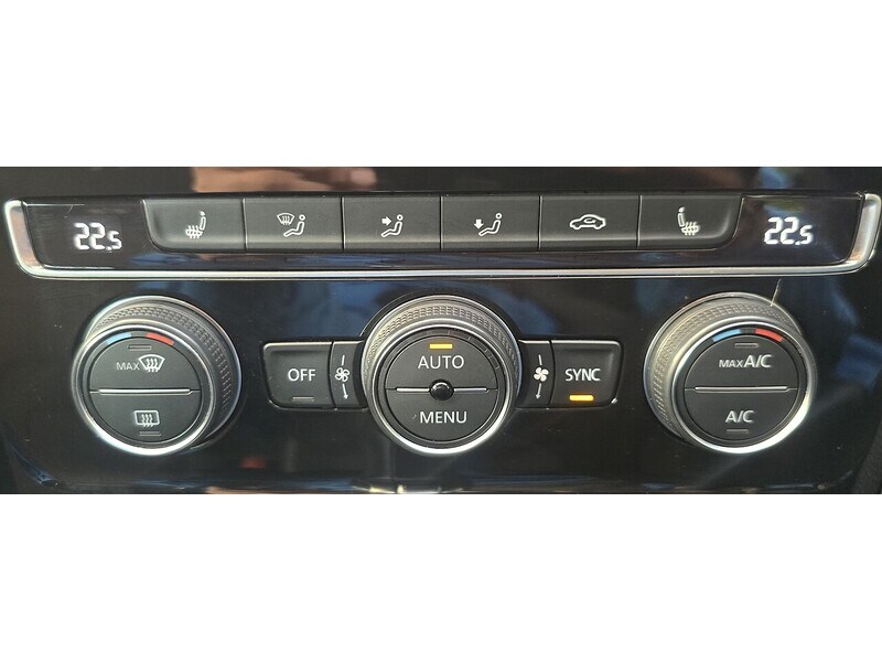 Used Volkswagen Golf 2017 for sale - 77042376: Photo 22