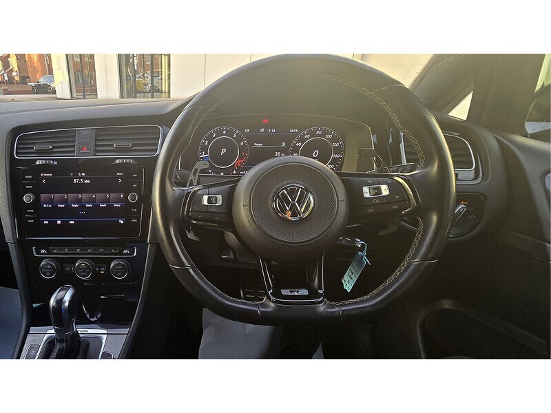 Used Volkswagen Golf 2017 for sale - 77042376: Photo 33