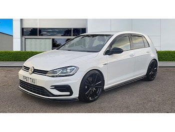 Used Volkswagen Golf 2017 for sale - 77042376: Photo