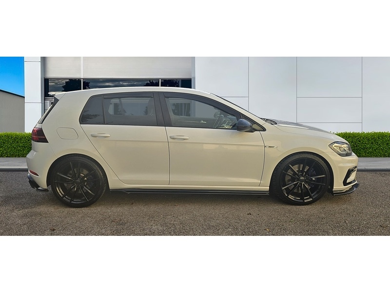 Used Volkswagen Golf 2017 for sale - 77042376: Photo 8