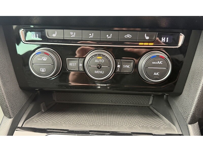 Used Volkswagen Passat 2020 for sale - 77206839: Photo 49