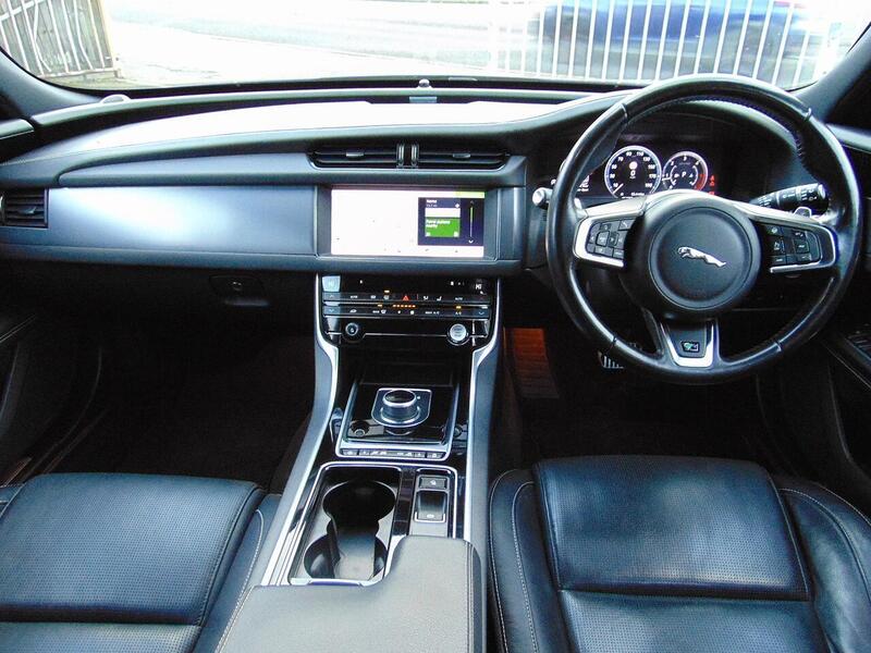 Used Jaguar XF 2017 for sale - 77632244: Photo 9