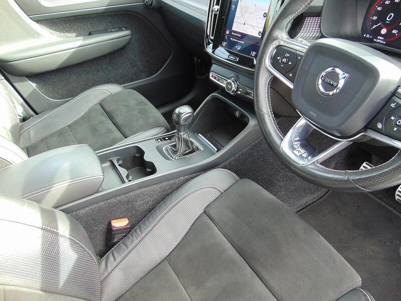 Used Volvo XC40 for sale - 77447113: Photo 24