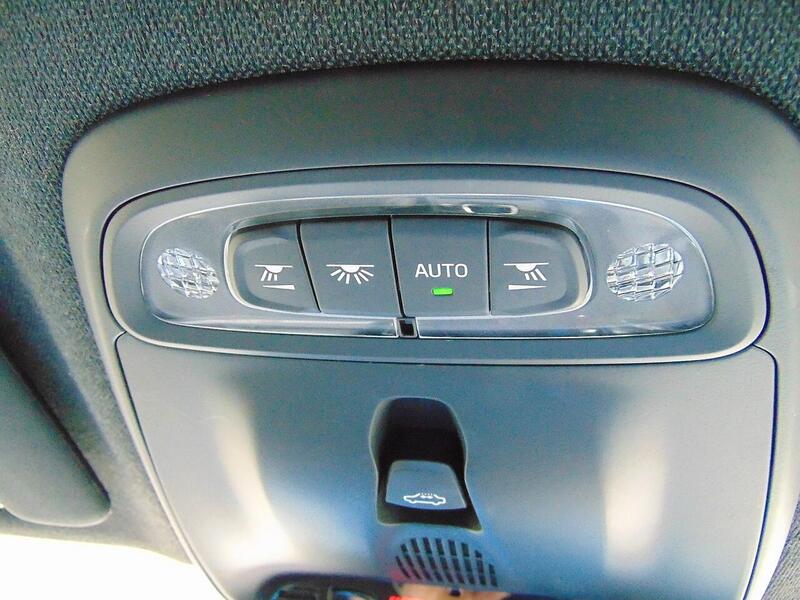 Used Volvo XC40 for sale - 77447113: Photo 38