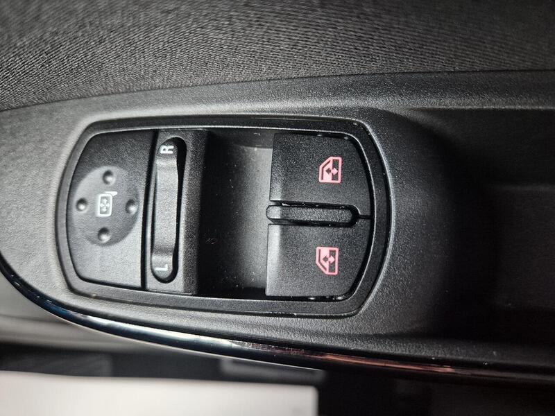 Used Vauxhall Corsa 2017 for sale - 77096759: Photo 23