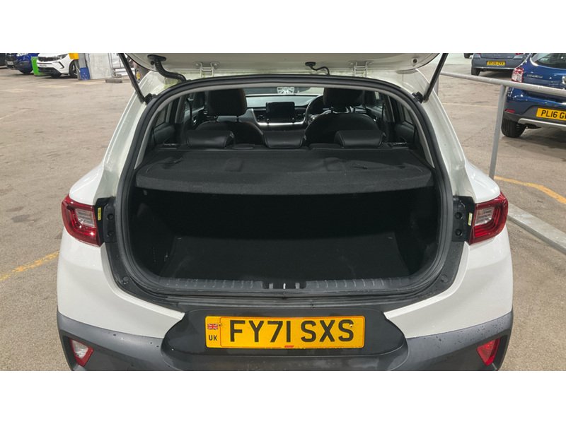 Used Kia Stonic 2021 for sale - 77195008: Photo 8