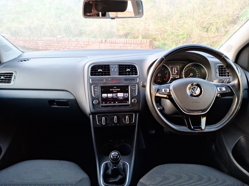 Used Volkswagen Polo 2014 for sale - 76856667: Photo 2