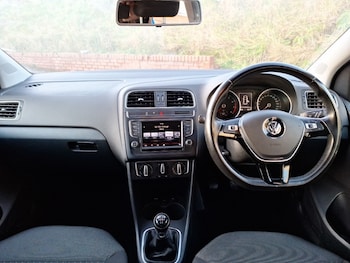 Used Volkswagen Polo 2014 for sale - 76856667: Photo