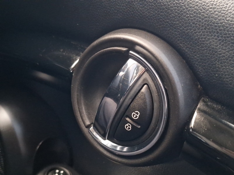 Used MINI Hatch 2017 for sale - 76358671: Photo 18