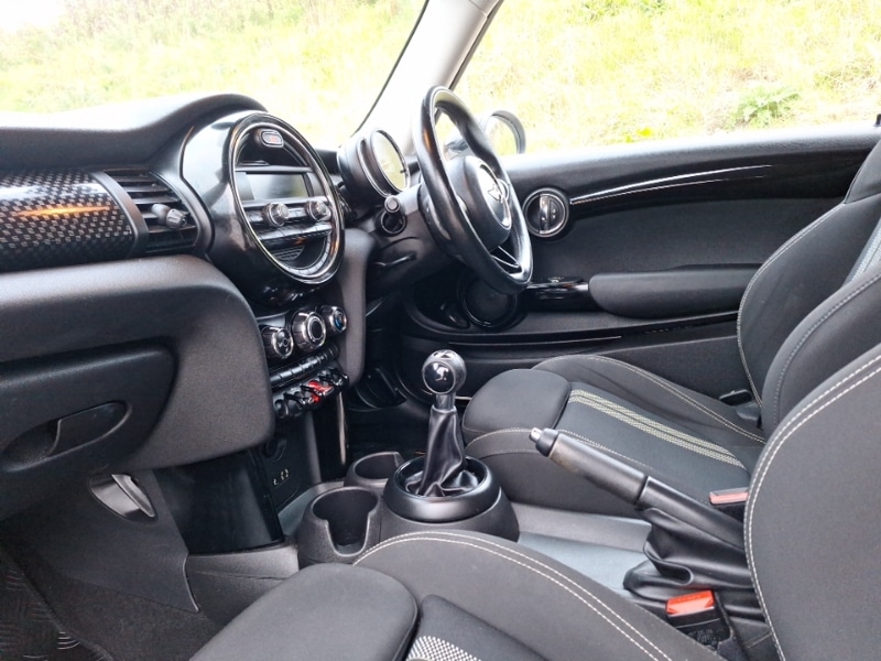 Used MINI Hatch 2017 for sale - 76358671: Photo 5