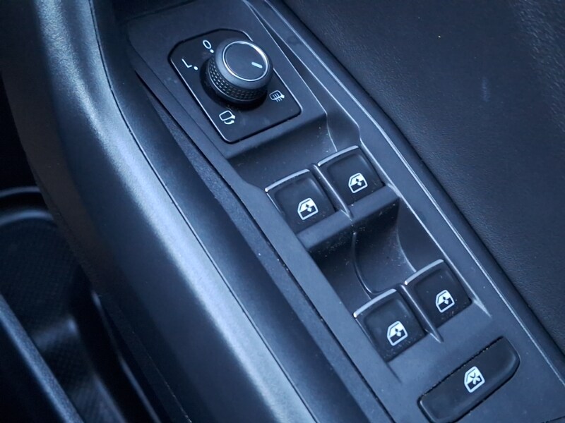 Used Volkswagen T-Roc 2023 for sale - 77491721: Photo 19