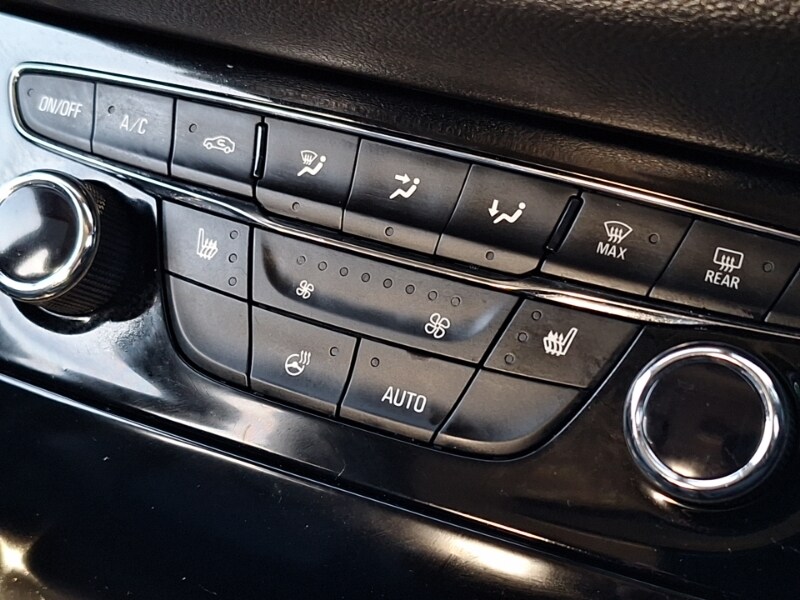 Used Vauxhall Astra 2018 for sale - 77657083: Photo 11