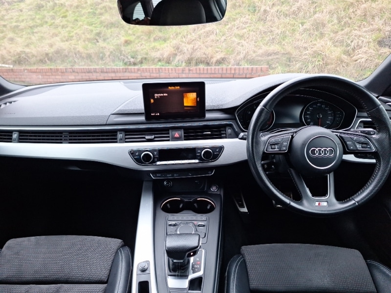 Used Audi A4 2019 for sale - 77682392: Photo 2