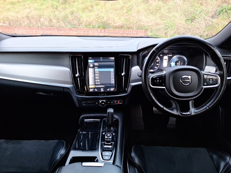 Used Volvo S90 2021 for sale - 76427299: Photo 2