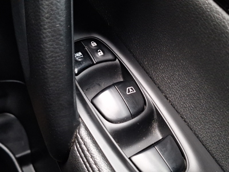 Used Nissan Qashqai 2016 for sale - 77816651: Photo 19