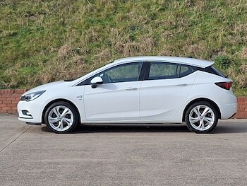 Used Vauxhall Astra 2019 for sale - 77947649: Photo