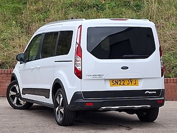 Used Ford Grand Tourneo Connect 2022 for sale - 76552709: Photo