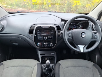 Used Renault Captur 2016 for sale - 79086857: Photo