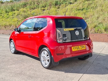 Used Volkswagen up! 2016 for sale - 76125501: Photo